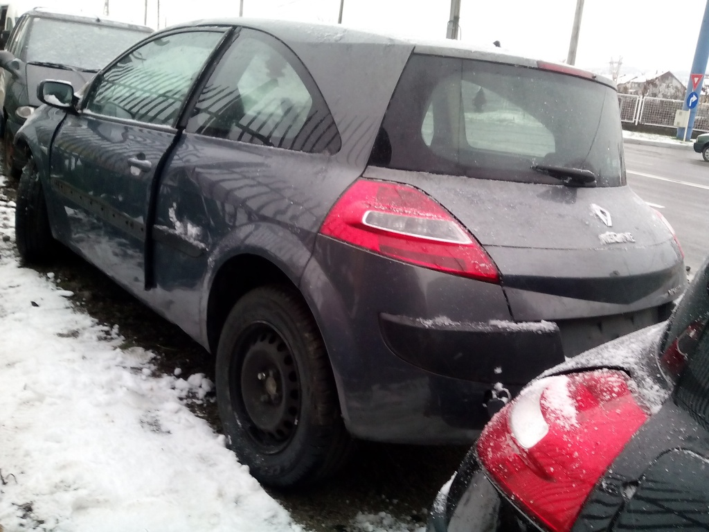 Renault Megane An 2007 Motor 1.5Dci Coupe Culoare Maroniu