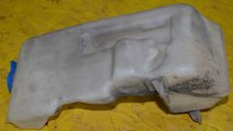 REZERVOR SPALATOR PARBRIZ AUDI A6 C4/100. COD: 4A0...