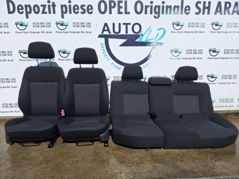 Scaune stanga dreapta fata Bancheta completa Opel Astra H combi break