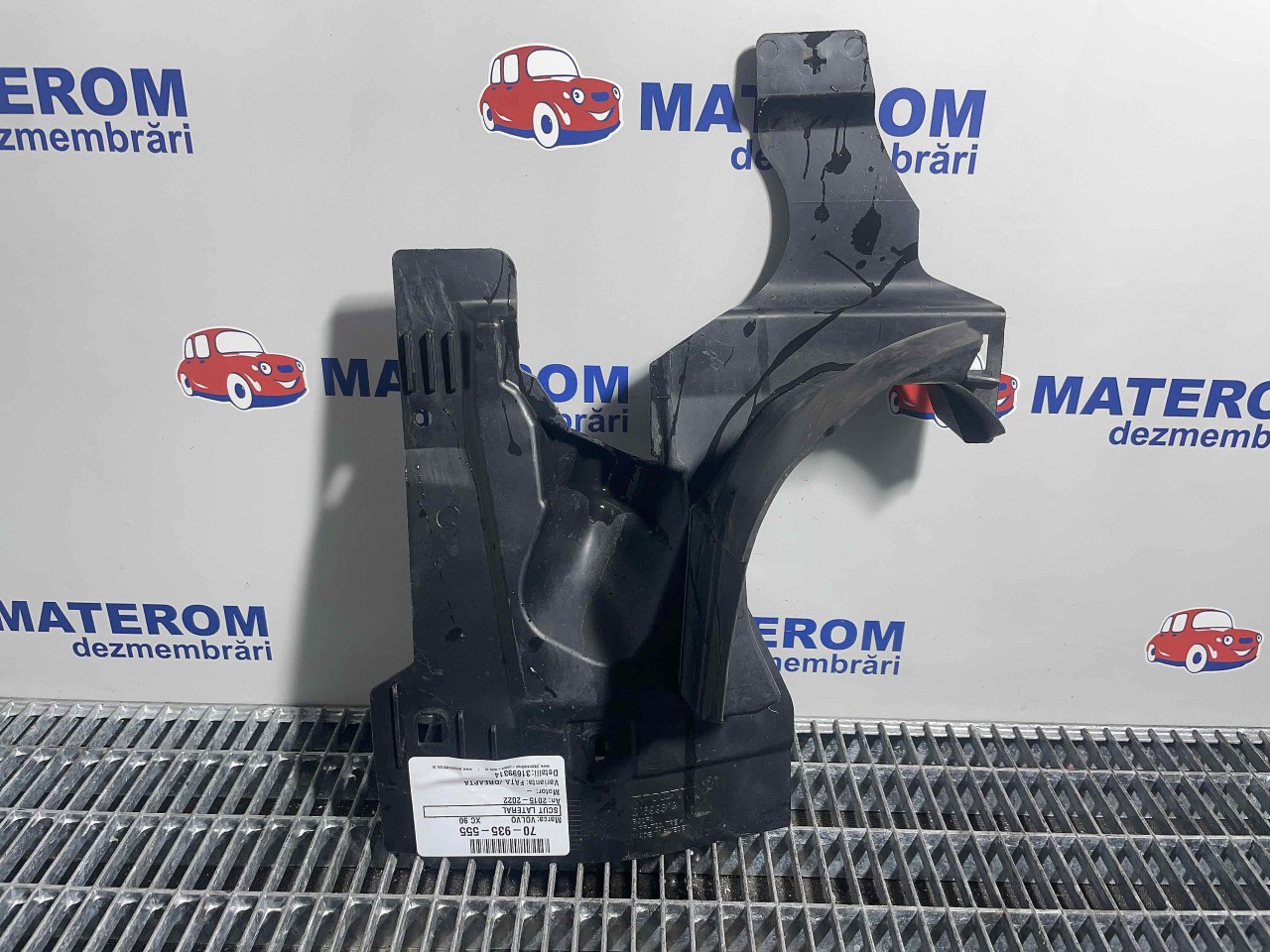 SCUT LATERAL VOLVO XC 90 XC 90 - - (2015 2022)