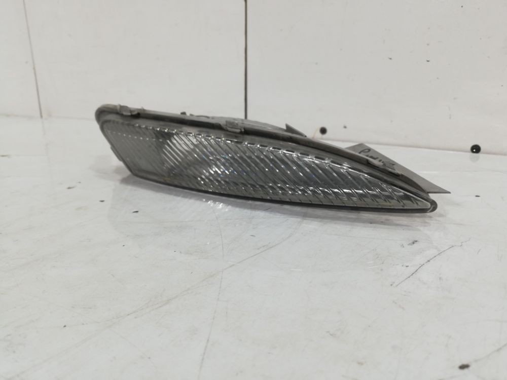 Semnalizare bara fata dreapta Opel Astra J An 2012 2013 2014 2015 cod 13367143