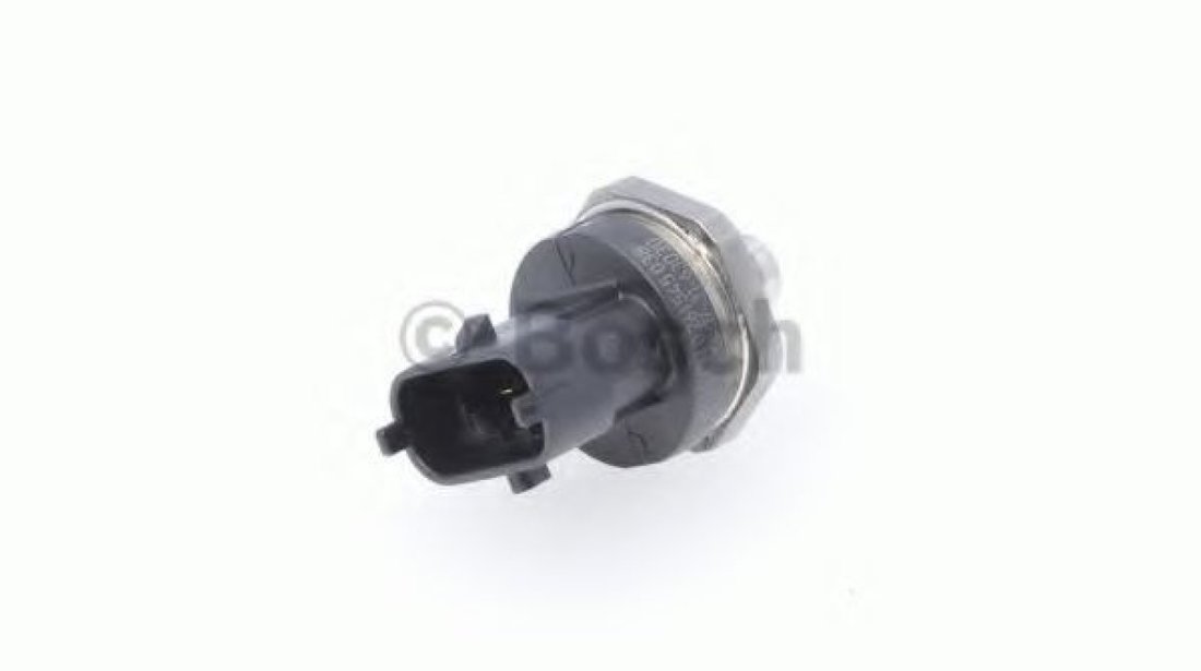 Senzor, presiune combustibil FORD B-MAX (JK) (2012 - 2016) BOSCH 0 261 545 038 piesa NOUA