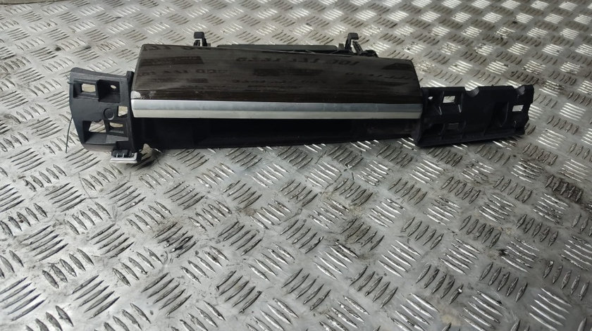 Sertar bord BMW seria 7 F01 F02 3.0 D 245cp / 180Kw cod motor N57-D30A ,an 2010 cod 9119796-05