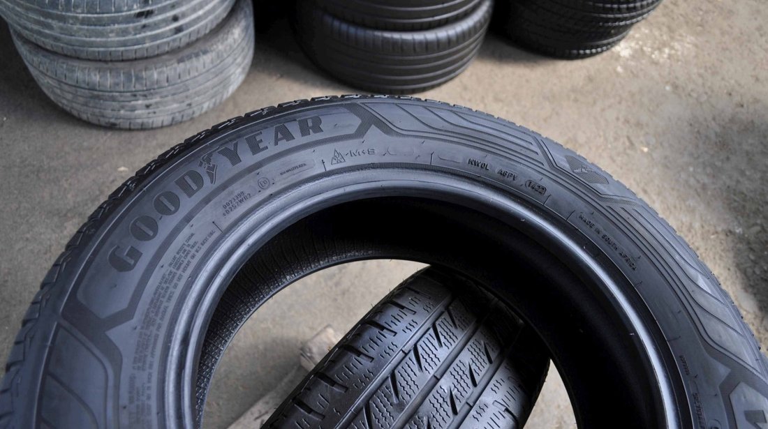 SET 2 Anvelope All Season 215/65 R16C GOODYEAR Vector 4Seasons Cargo 106/104T