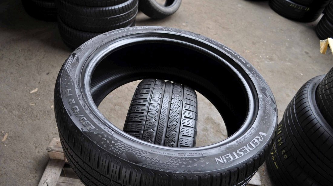 SET 2 Anvelope Iarna 235/45 R19 VREDESTEIN Quatrac 5 99W