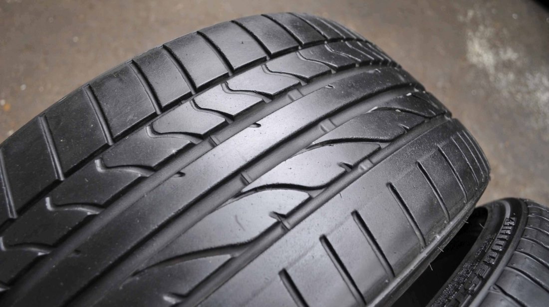 SET 2 Anvelope Vara 225/35 R19 BRIDGESTONE Potenza RE050A 88Y - Runflat