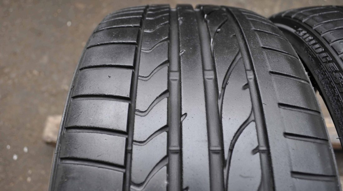 SET 2 Anvelope Vara 225/35 R19 BRIDGESTONE Potenza RE050A 88Y - Runflat