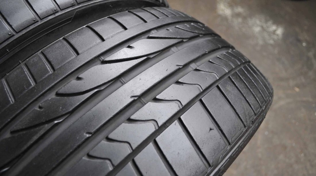 SET 2 Anvelope Vara 225/35 R19 BRIDGESTONE Potenza RE050A 88Y - Runflat