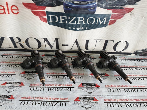 Set 4 injectoare VW Bora 1.9 TDi 101 cai motor ATD cod piesa : 038130073AJ