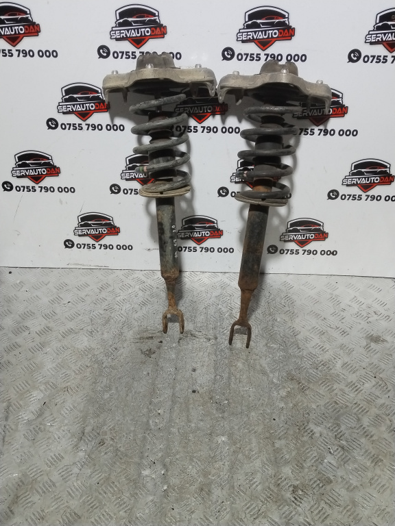 Set amortizoare fata Audi A4 B7 2.0 Motorina 2007, SET STANGA+DREAPTA / CU FLANSA ȘI ARC / 8E0DA / 8E0DE / 8E0413031DA / 8E0413031DE