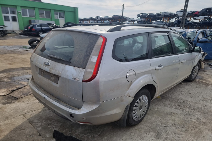 Set fete usi Ford Focus 2 2011 combi/break 1.6 diesel