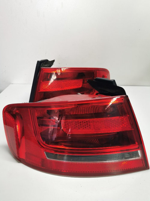 Stop Audi A4 B8 berlina tripla aripa stanga dreapta lampa