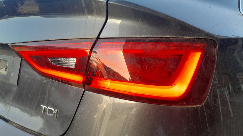 Stop dreapta aripa Audi A3 8V Berlina 2017, LED