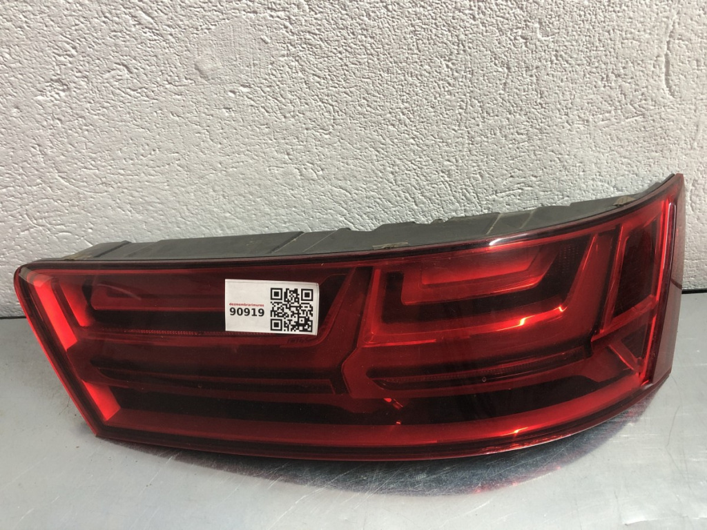 Stop dreapta caroserie Audi Q7 sedan 2016 (4M0945094E)