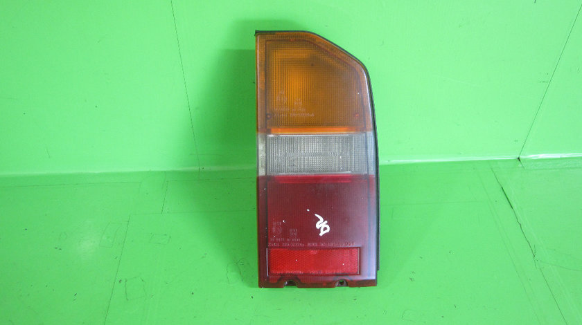 STOP / LAMPA DREAPTA SUZUKI VITARA 4x4 FAB. 1988 – 2002 ⭐⭐⭐⭐⭐