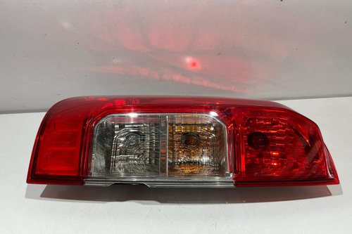 Stop lampa stanga spate mic defect Nissan Navara D23 [facelift] [2019 - 2024]