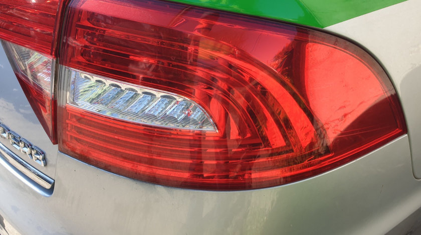 Stop Lampa Tripla Dreapta de pe Aripa Caroserie Skoda Superb 2 Hatchback Facelift 2013 - 2015 [C4188]