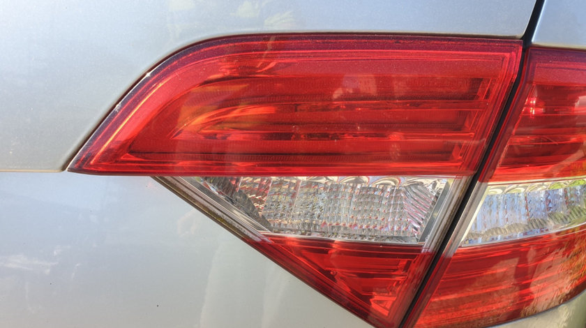 Stop Lampa Tripla Dreapta de pe Haion Haion Portbagaj Skoda Superb 2 Hatchback Facelift 2013 - 2015 [C4187]