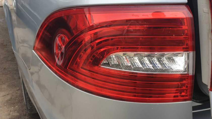Stop Lampa Tripla Stanga de pe Aripa Caroserie Skoda Superb 2 Hatchback Facelift 2013 - 2015 [C5359]