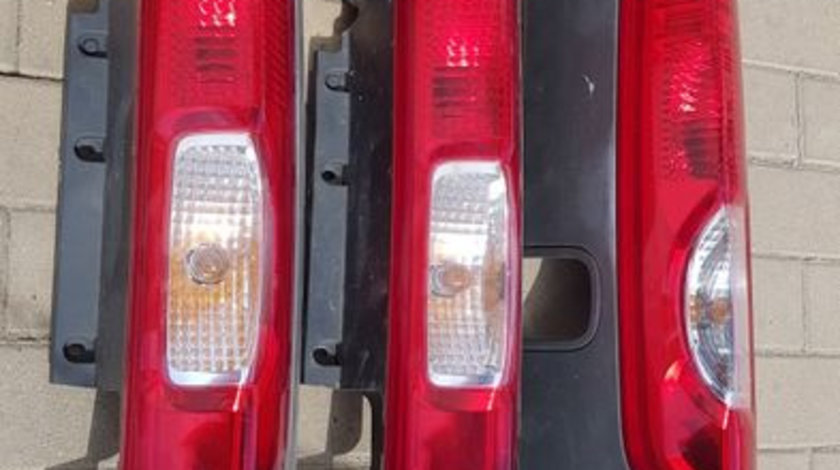 Stop lampa tripla stanga dreapta Opel Vivaro Renault Trafic Nissan