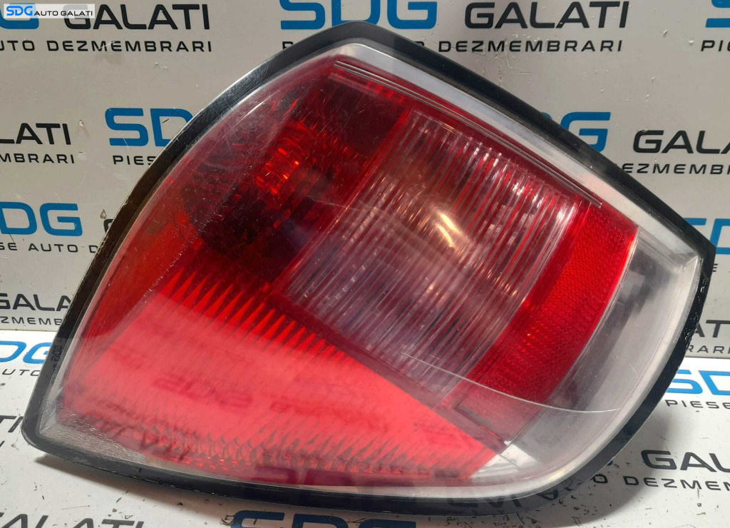 Stop Lampa Tripla Stanga Opel Astra H Caravan Break 2004 - 2010 Cod 24451838 [N0085]