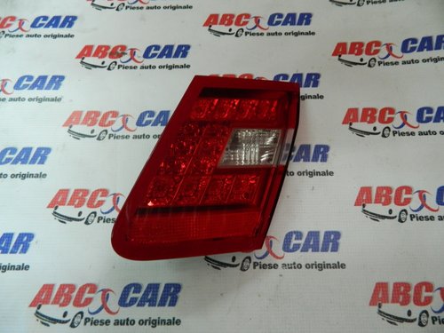 Stop Led dreapta capota Mercedes E-Class W212 2.2 CDI cod: A2129060458 model 2012