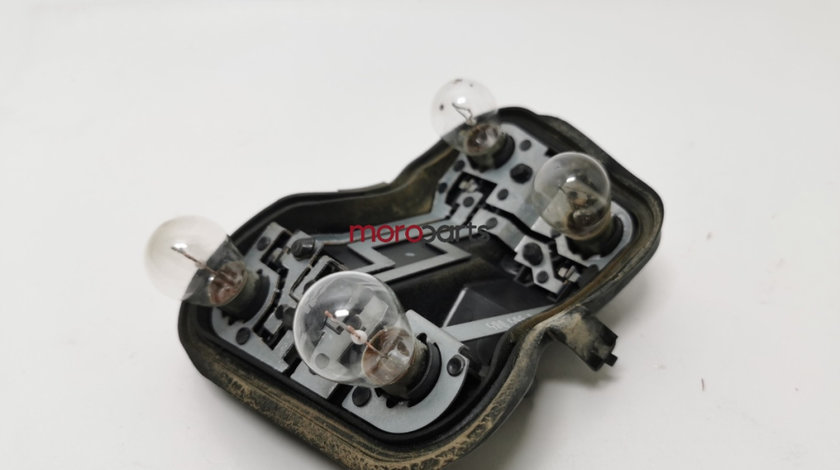 Stop stanga Audi A4 B7 stanga spate VAG OEM 965083