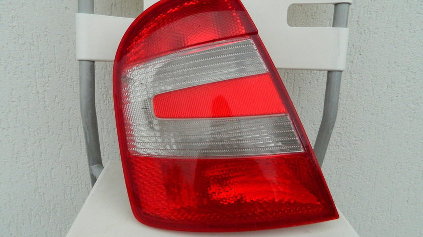 Stop stanga Skoda Fabia hatchback model 2004-2007 cod 6Y6945111B