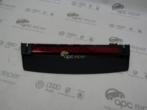 Stop suplimentar Audi A6 4G / A3 8V limousina cod 4G5945097