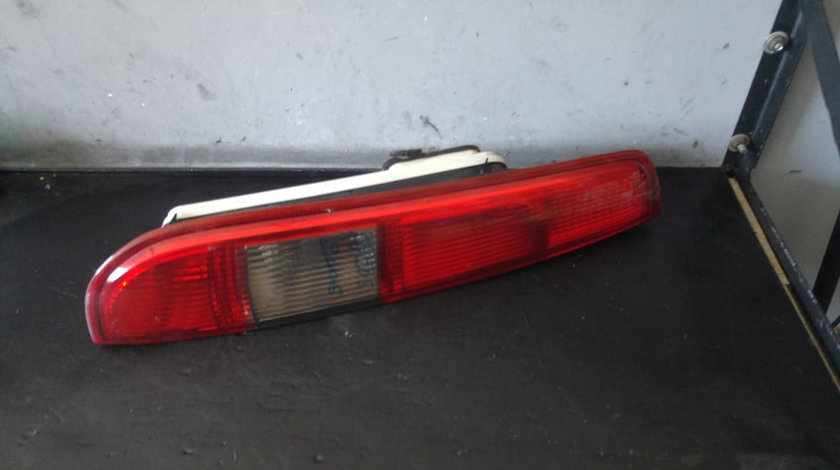 Stop tripla lampa dreapta ford focus 2 4m5113n004c