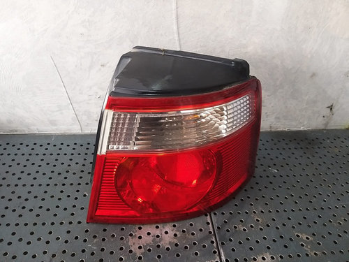 Stop tripla lampa dreapta kia carens 2 fj 0k2fb51140