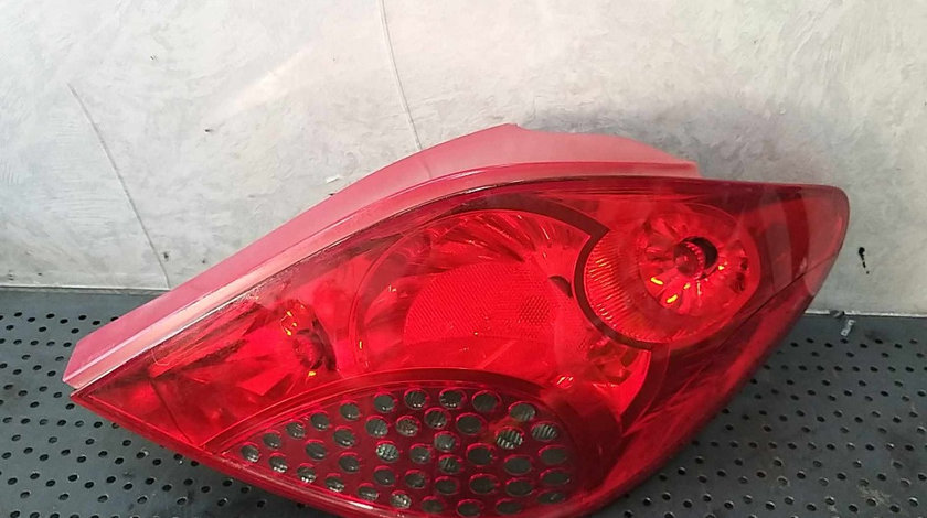 Stop tripla lampa dreapta peugeot 207 wa wc 964998658003