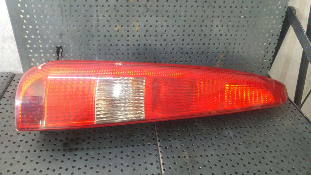 Stop tripla lampa stanga ford fusion1 2s6113n004ad