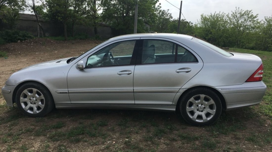 Stopuri Mercedes C-CLASS W203 2005 berlina 2.2