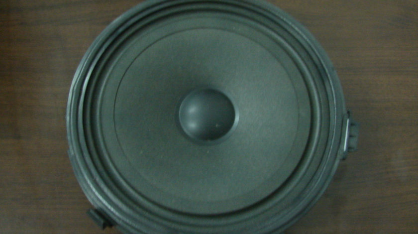 Subwoofer Mercedes-Benz C-Class W203/S203/CL203 [2000 - 2004] Sedan 4-usi C 200 CDI MT (116 hp) 2.2 CDI