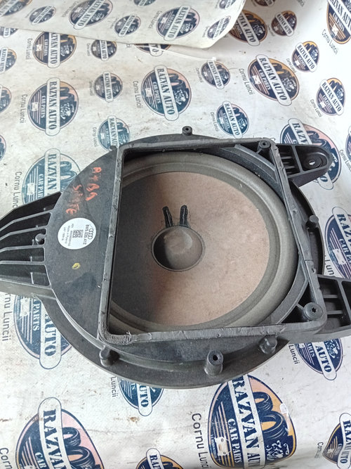 Subwoofer spate original Audi A4 B9, 8W5035412