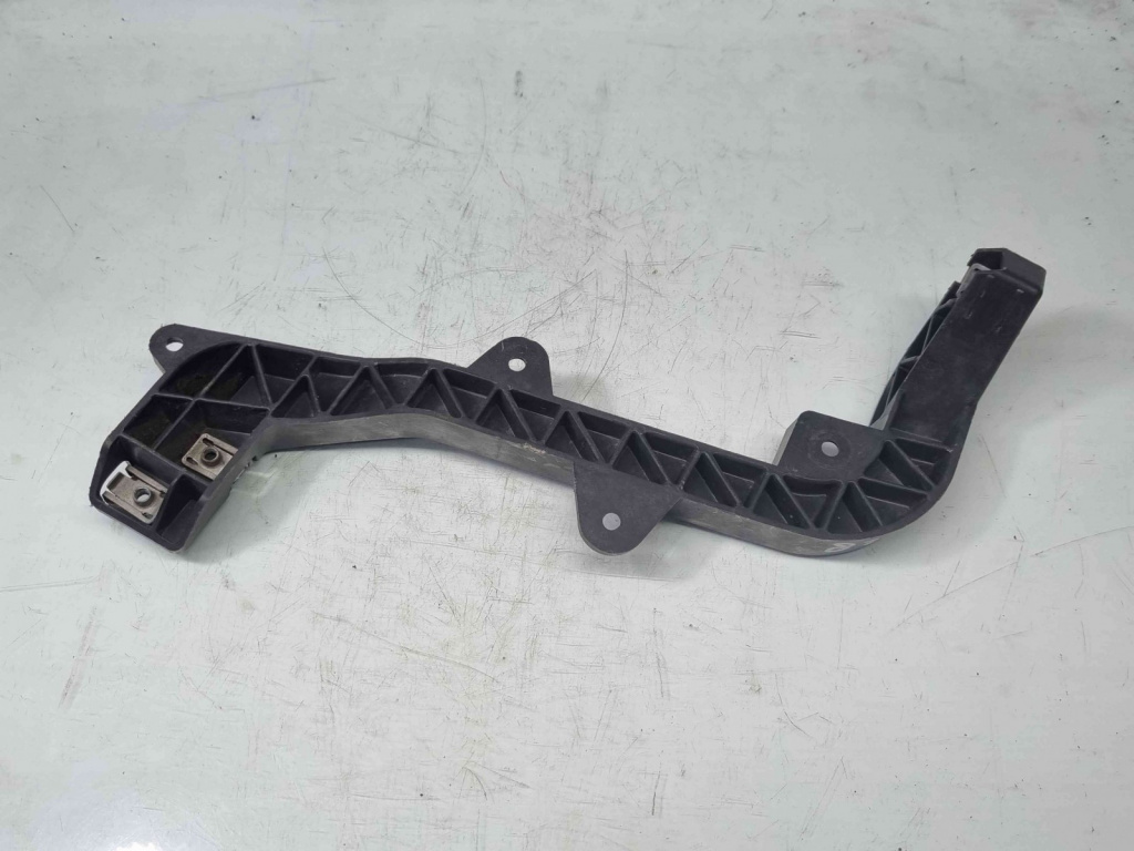 Suport accesorii Mercedes Clasa ML (W166) [Fabr 2011-2022] A1666263631 2.2 CDI 651960