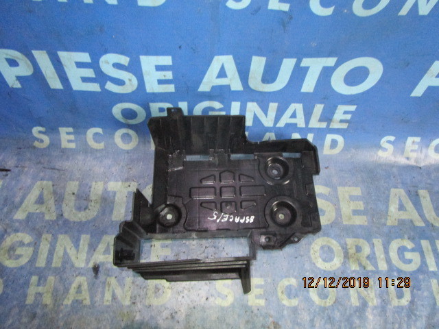 Suport baterie Renault Espace 2003;  8200208056