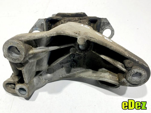 Suport cu tampon motor stanga Nissan Qashqai (2007-2010) [J10] 1.5 dci K9K 282 8200277203