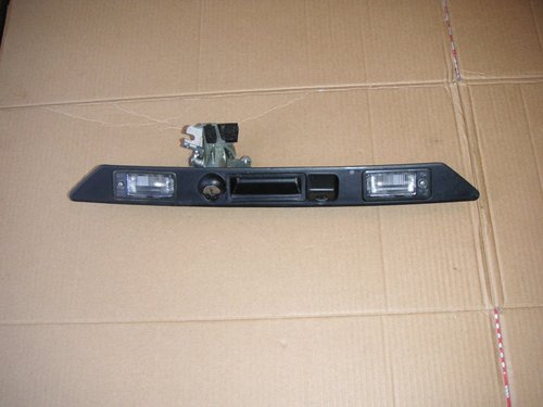 Suport lampi numar cu locas pentru camera marsarier Audi A8 D4 S8 4H (2011-2014) cod 4H0827574