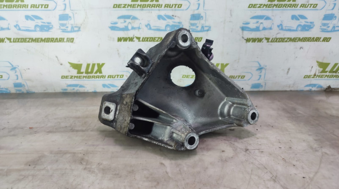 Suport motor 2.0 d n47d20c 13807410 BMW Seria 3 E90 [2004 - 2010]