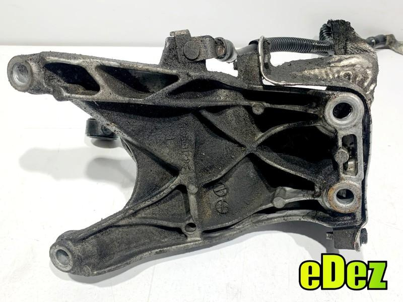 Suport motor dreapta Audi A4 (2015-2019) [8W2, B9] 2.0 tdi DEUA 150 cp 4M0199308AD