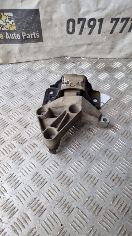 Suport motor Renault Megane 2 an fabricatie 2007 1.5 dci