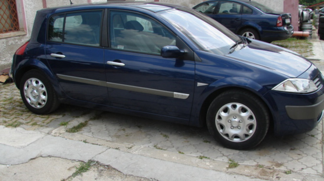 Suport pompa Renault Megane 2 [2002 - 2006] Hatchback 5-usi 1.9 dCi MT (120 hp) II (BM0/1_ CM0/1_)