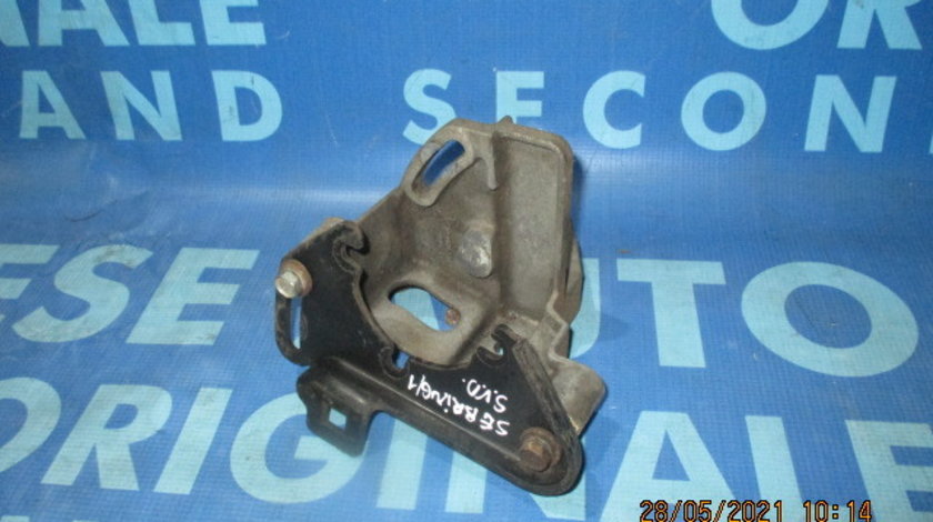 Suport pompa servo-directie Chrysler Sebring 2.4i;  04792455AB