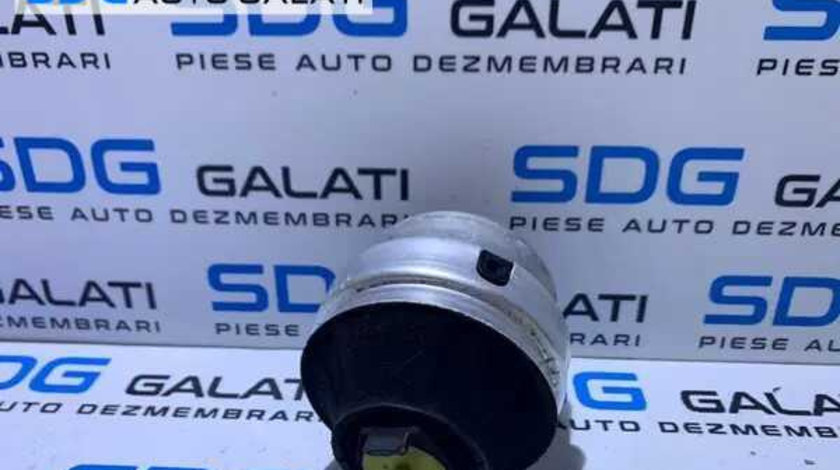 Suport Tampon Hidrolagar Stanga Audi A4 B5 1.9 tdi AJM 1998 - 2001 Cod 8D0199379AE