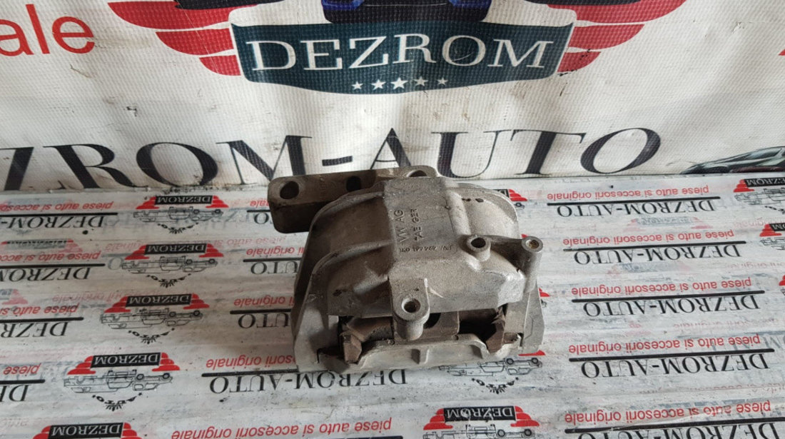 Suport / Tampon motor dreapta VW Golf V Plus 2.0 TDi 140 cai motor BKD cod piesa : 1K0199262AT