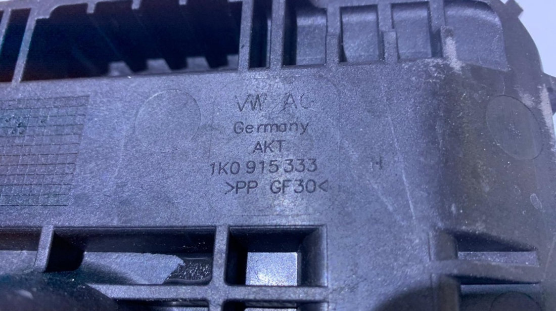 Suport Tava Baterie Acumulator Volkswagen Golf 5 2003 - 2009 Cod 1K0915333H 1K0 915 333 H