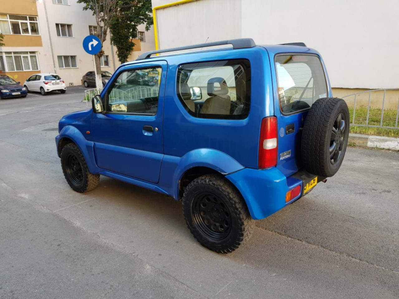 Suzuki Jimny Anvelope Offroad 2000 #29368689