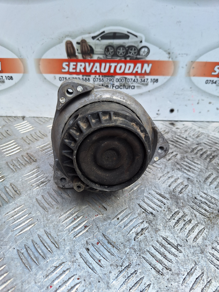 Tampon motor BMW 5GT (F07) 3.0 Motorina 2010, 6777371-04